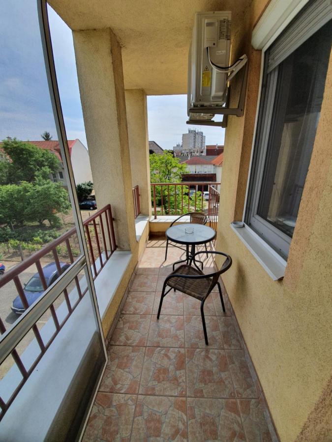 Fischer Apartman 3 Хайдусобосло Экстерьер фото